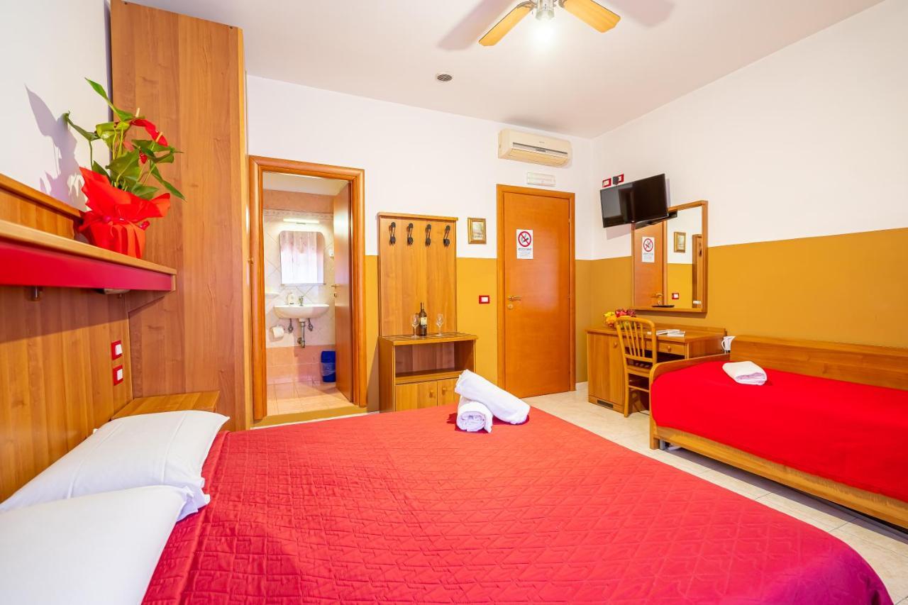 Booking Inn Rome Center Εξωτερικό φωτογραφία